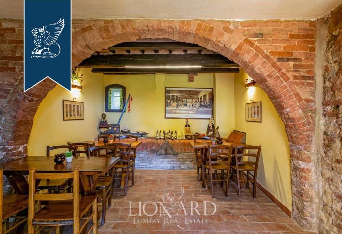 Image No.29-7 Bed Farmhouse for sale