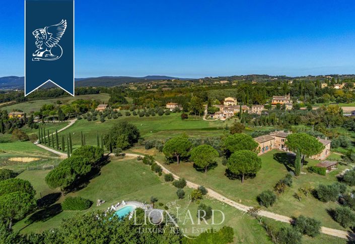 Image No.42-7 Bed Farmhouse for sale