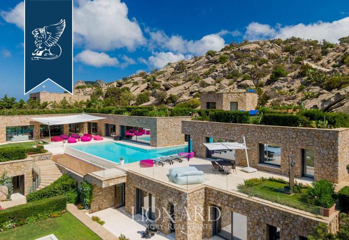 Image No.11-14 Bed Villa for sale