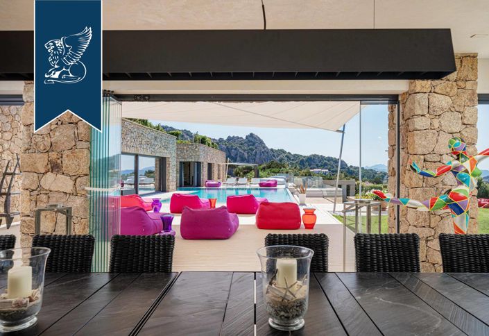 Image No.32-14 Bed Villa for sale