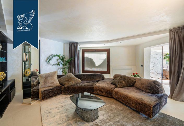 Image No.51-14 Bed Villa for sale