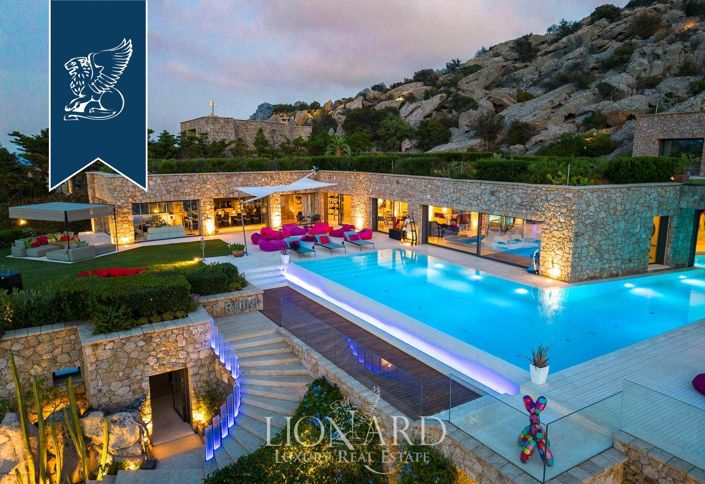 Image No.67-14 Bed Villa for sale