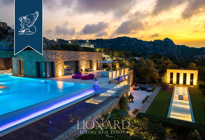 Image No.71-14 Bed Villa for sale