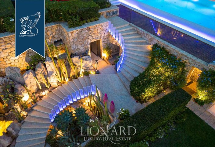 Image No.75-14 Bed Villa for sale