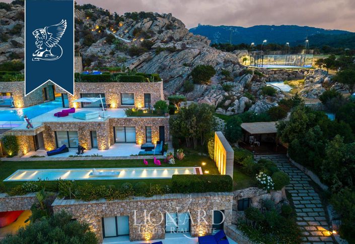 Image No.78-14 Bed Villa for sale