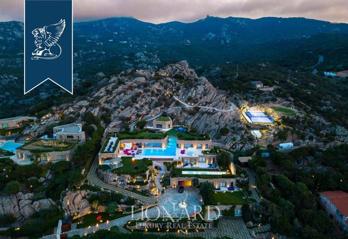 Image No.81-14 Bed Villa for sale