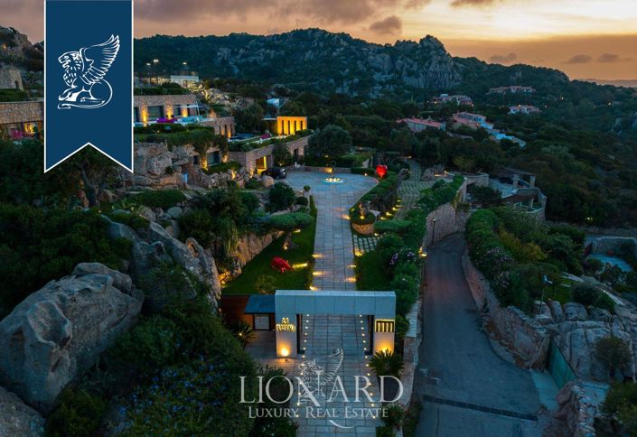 Image No.82-14 Bed Villa for sale