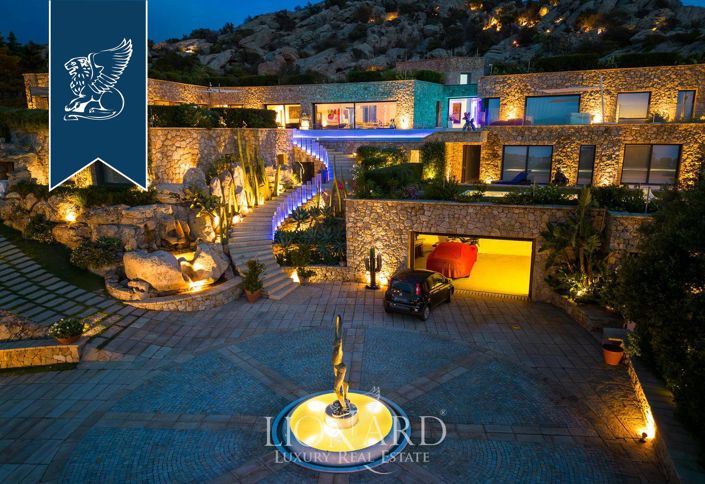 Image No.92-14 Bed Villa for sale