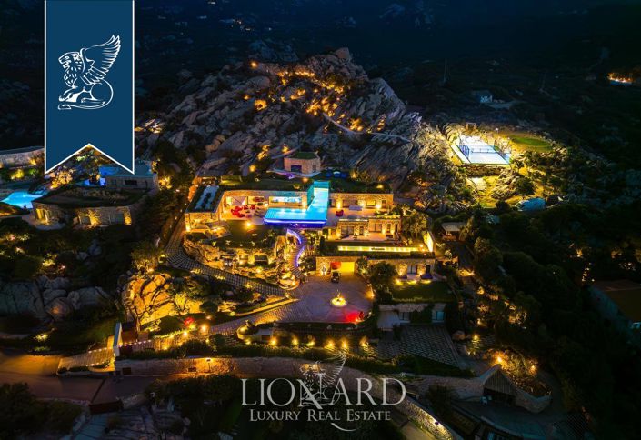 Image No.95-14 Bed Villa for sale