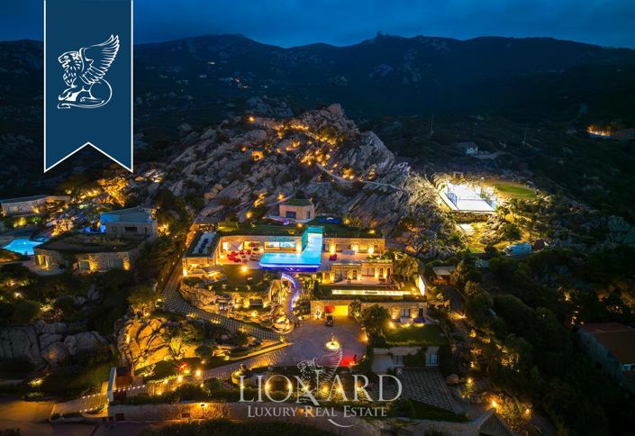 Image No.96-14 Bed Villa for sale