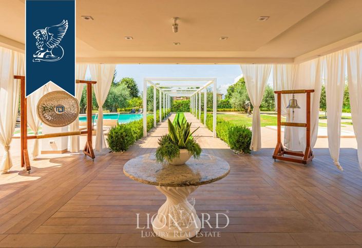 Image No.10-Un hôtel de 10 chambres à vendre à Arezzo