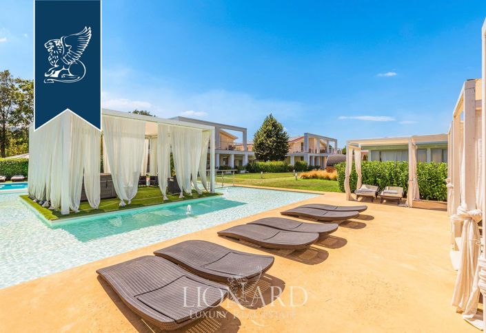 Image No.16-Un hôtel de 10 chambres à vendre à Arezzo