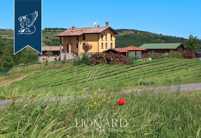 Image No.19-14 Bed Farmhouse for sale