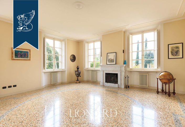 Image No.14-8 Bed Villa for sale