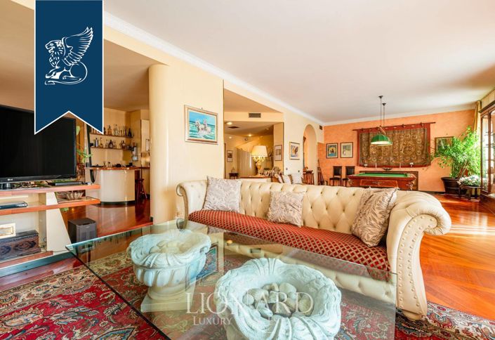 Image No.10-3 Bed Apartment for sale