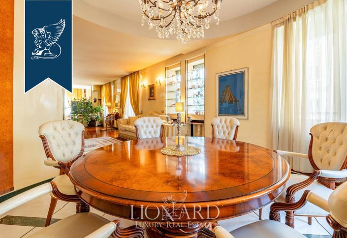 Image No.14-3 Bed Apartment for sale