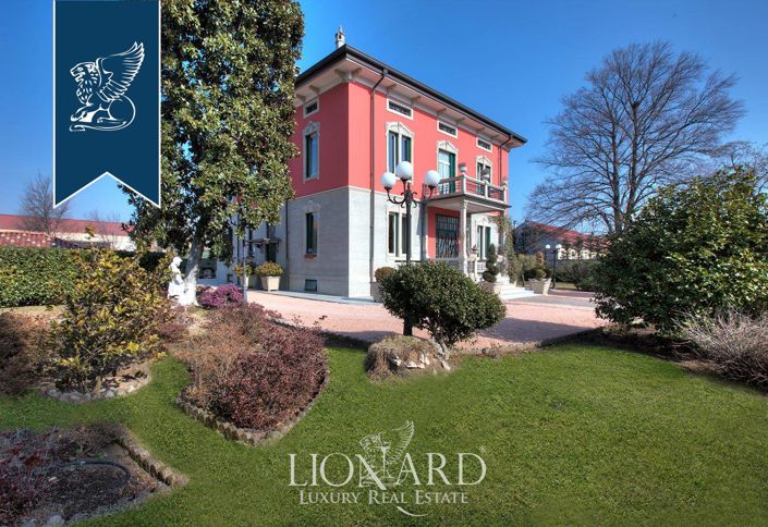 Image No.3-4 Bed Villa for sale