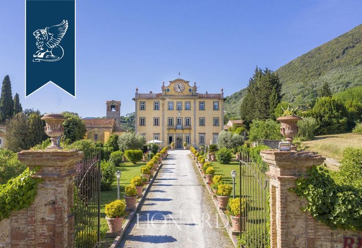 Image No.1-9 Bed Villa for sale