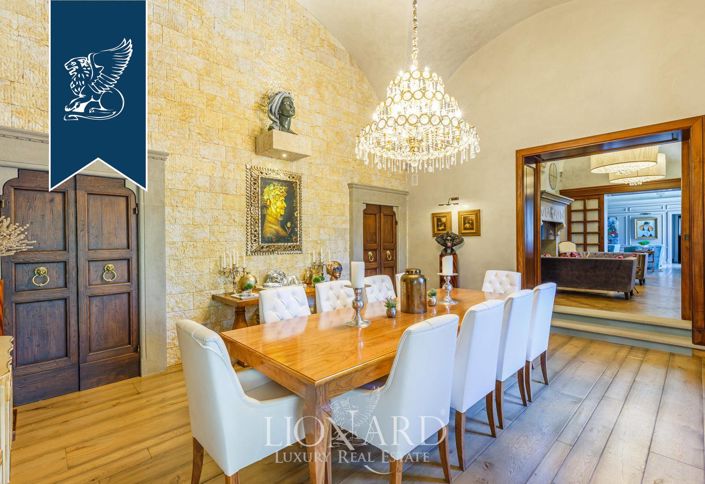 Image No.17-5 Bed Villa for sale