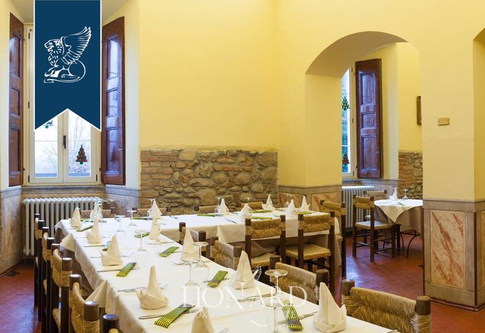 Image No.17-1 Bed Farmhouse for sale