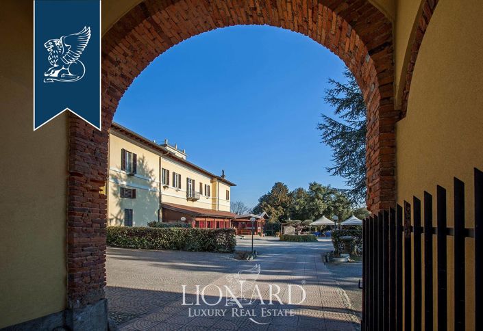 Image No.4-1 Bed Farmhouse for sale