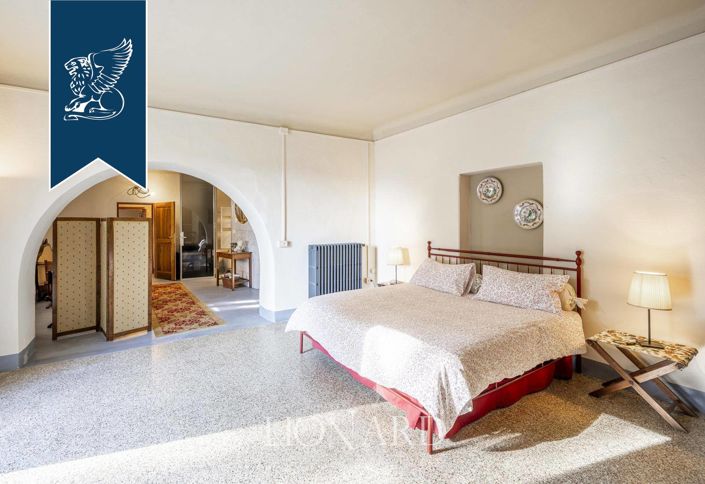 Image No.17-9 Bed Villa for sale