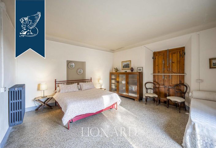 Image No.18-9 Bed Villa for sale