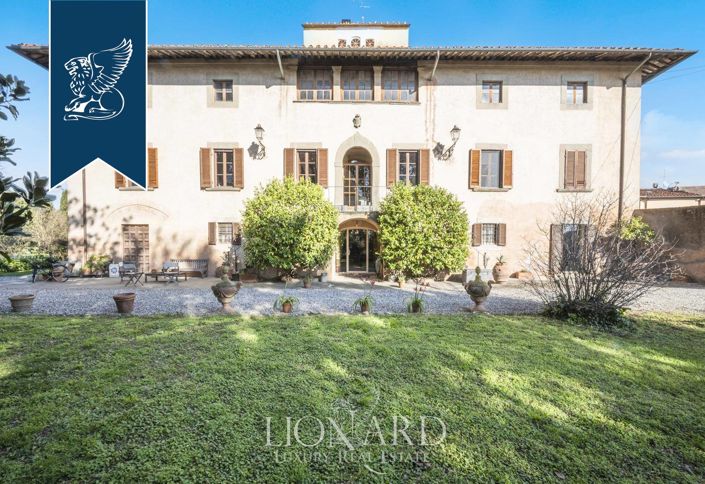 Image No.3-9 Bed Villa for sale