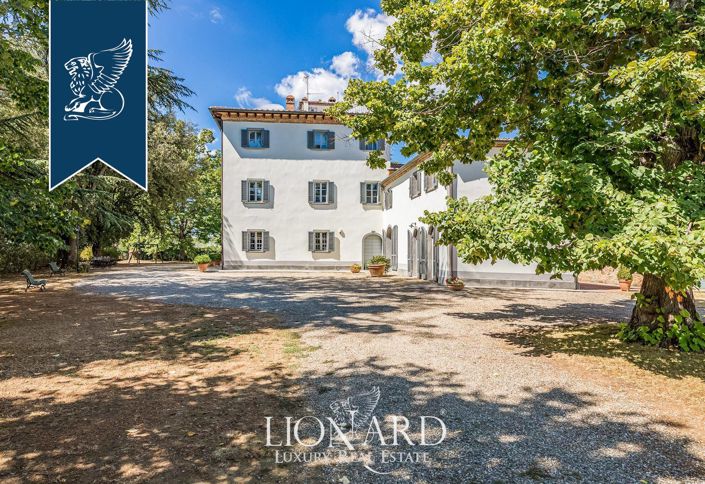 Image No.18-15 Bed Villa for sale