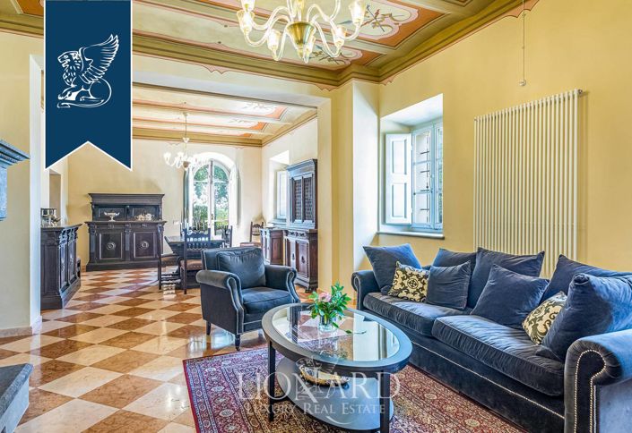 Image No.31-15 Bed Villa for sale