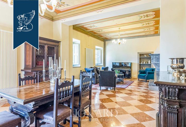 Image No.32-15 Bed Villa for sale