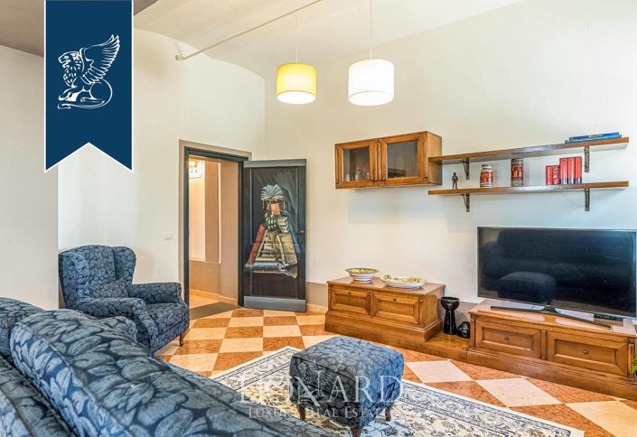 Image No.34-15 Bed Villa for sale