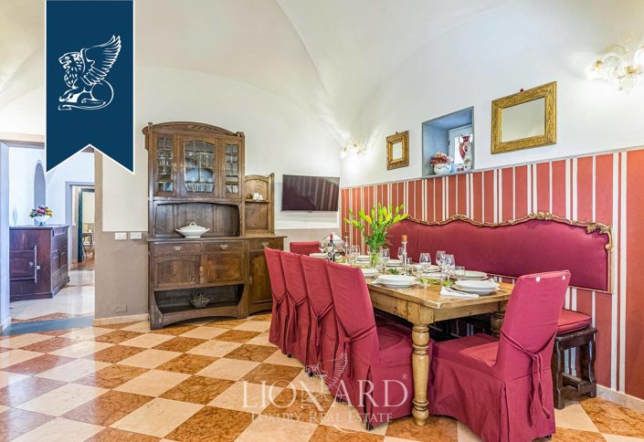 Image No.35-15 Bed Villa for sale