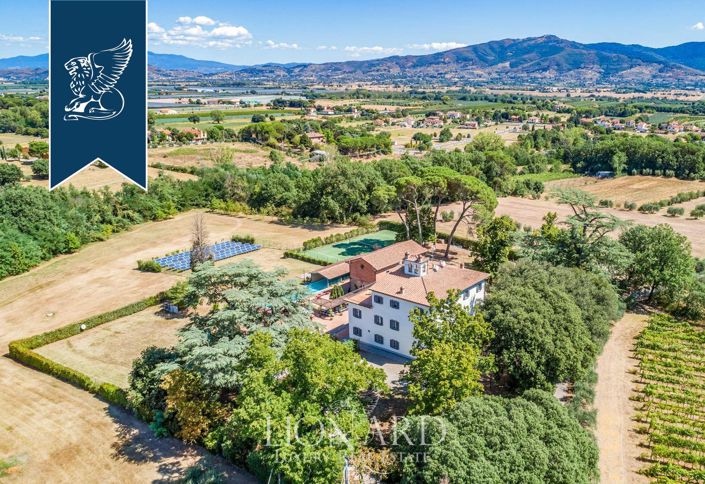 Image No.75-15 Bed Villa for sale