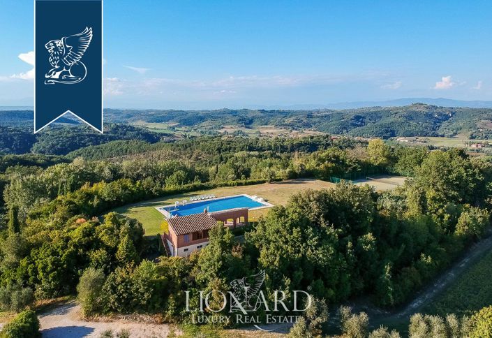 Image No.10-9 Bed Country House for sale