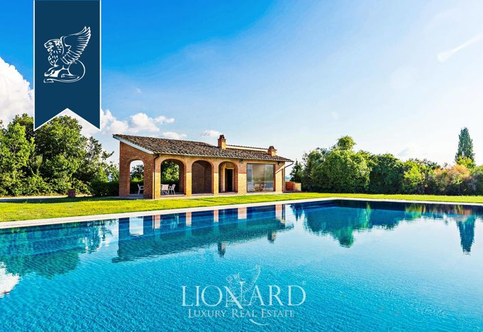 Image No.20-9 Bed Country House for sale