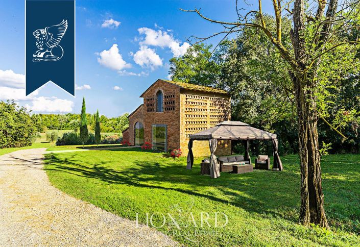 Image No.3-9 Bed Country House for sale