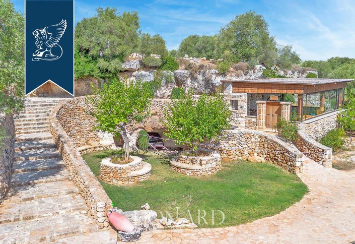 Image No.10-16 Bed Country House for sale