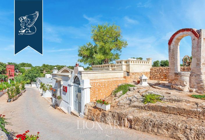 Image No.17-16 Bed Country House for sale