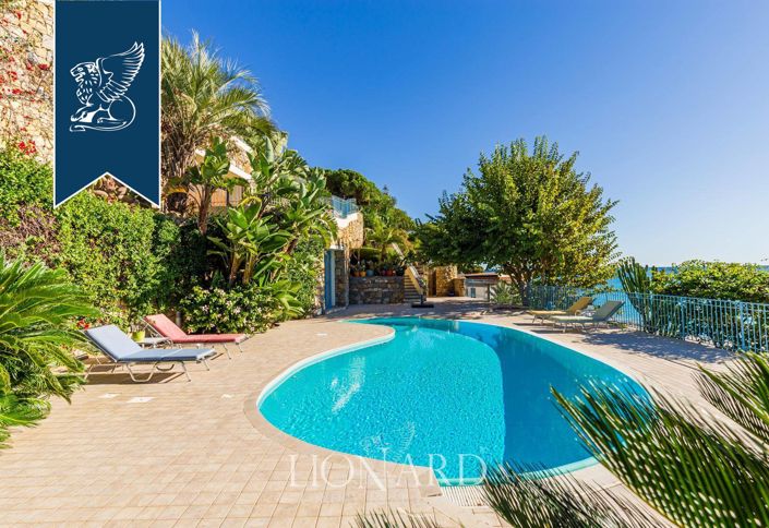 Image No.14-Villa de 8 chambres à vendre à Ospedaletti