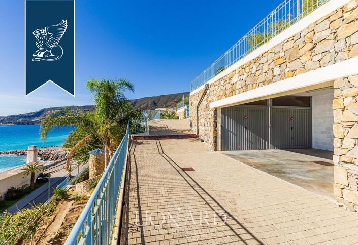 Image No.21-Villa de 8 chambres à vendre à Ospedaletti