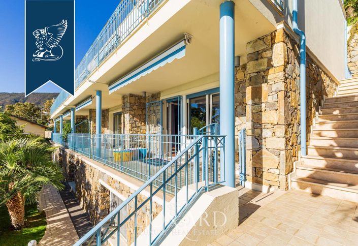 Image No.24-Villa de 8 chambres à vendre à Ospedaletti