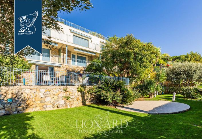 Image No.26-Villa de 8 chambres à vendre à Ospedaletti