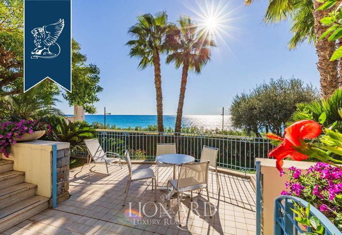 Image No.31-Villa de 8 chambres à vendre à Ospedaletti