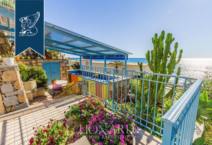 Image No.33-Villa de 8 chambres à vendre à Ospedaletti