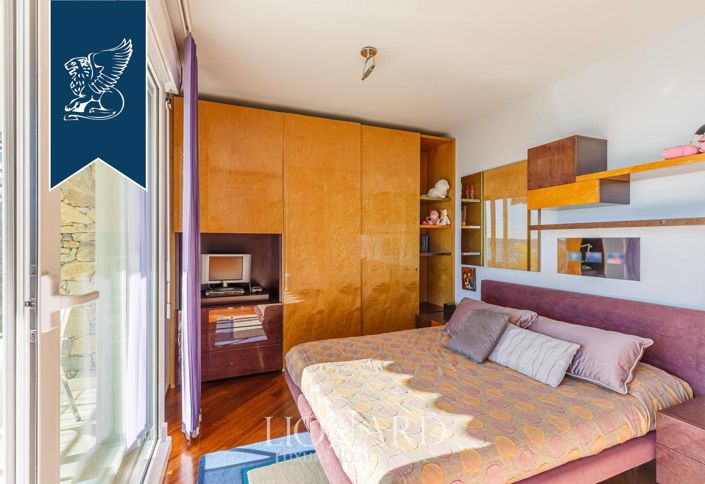 Image No.52-Villa de 8 chambres à vendre à Ospedaletti