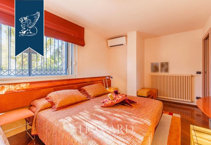 Image No.57-Villa de 8 chambres à vendre à Ospedaletti