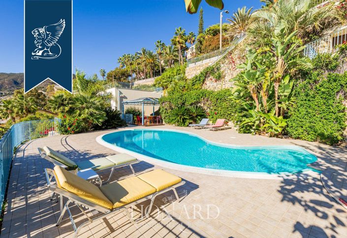 Image No.7-Villa de 8 chambres à vendre à Ospedaletti