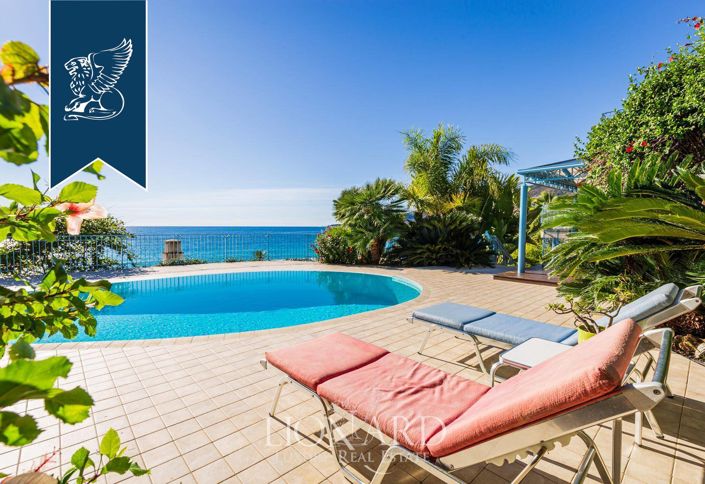 Image No.9-Villa de 8 chambres à vendre à Ospedaletti