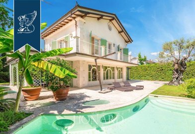 1 - Lucca, Villa